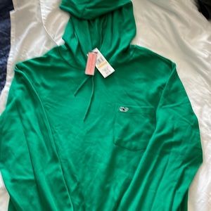 New with tags Mens Vineyard Vines hooded long sleeve polo